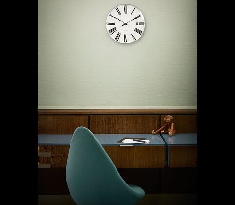 Arne Jacobsen Roman vægur