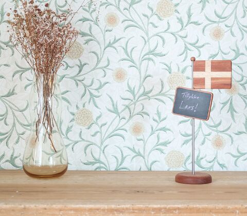 FableWood bordflag med magnetisk flag og tavle. 30 cm.