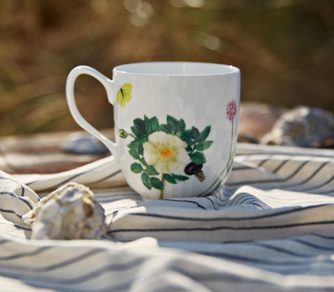 Kähler Hammershøi Summer 2026 coastal flower krus 33 cl