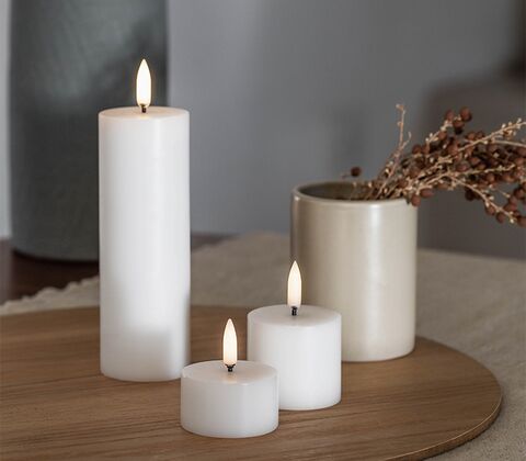 Uyuni Lighting LED fyrfadslys bloklys hvid H2,80 cm