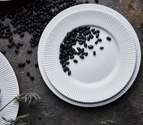 Aida Groovy desserttallerken hvid 1 stk. 19 cm