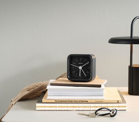 Stelton Okiru Vækkeur Black