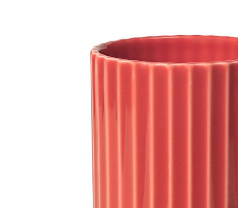 Lyngby Porcelæn vase rød H 15,5 cm 
