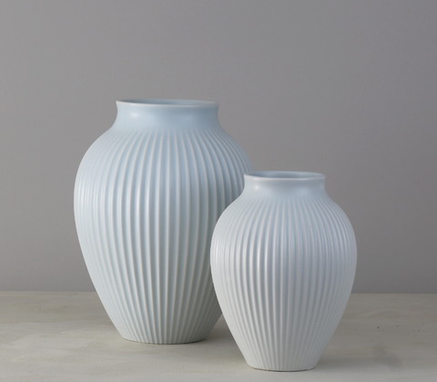 Knabstrup Keramik Ripple vase mat lyseblå H 20 cm