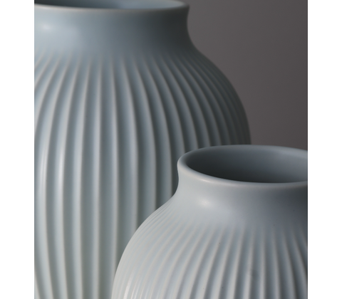 Knabstrup Keramik Ripple vase mat lyseblå H 27 cm