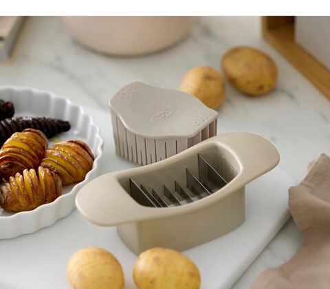 Rosti Classic hasselback-skærer humus