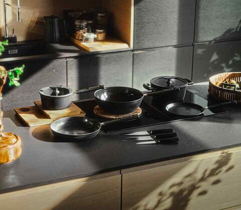 Fiskars Hard Face stegepande sort Ø24 cm