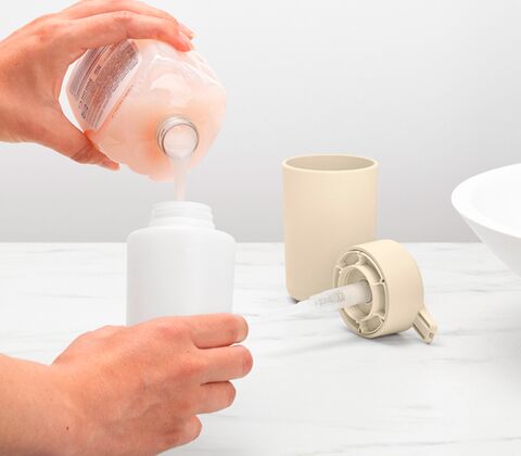 Brabantia sæbedispenser soft beige